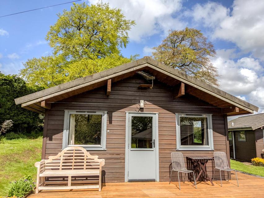 לאונססטון Avallon Lodges מראה חיצוני תמונה