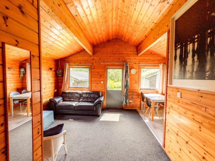לאונססטון Avallon Lodges מראה חיצוני תמונה