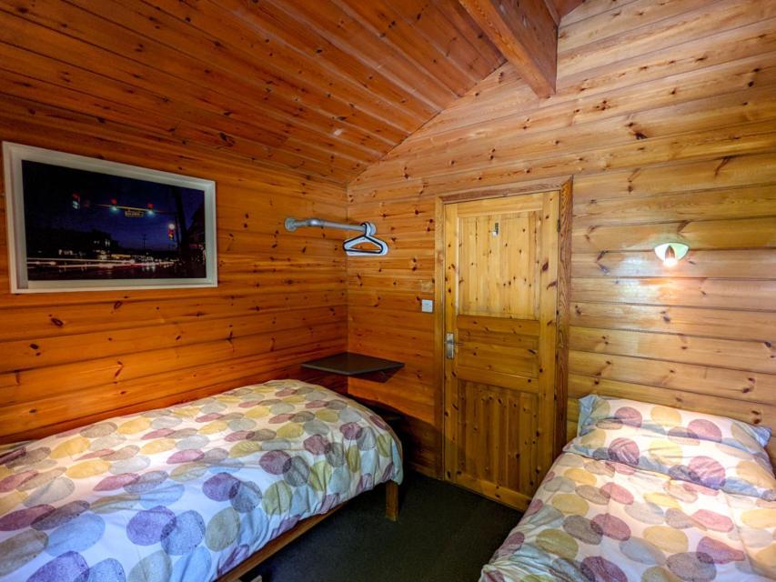 לאונססטון Avallon Lodges מראה חיצוני תמונה