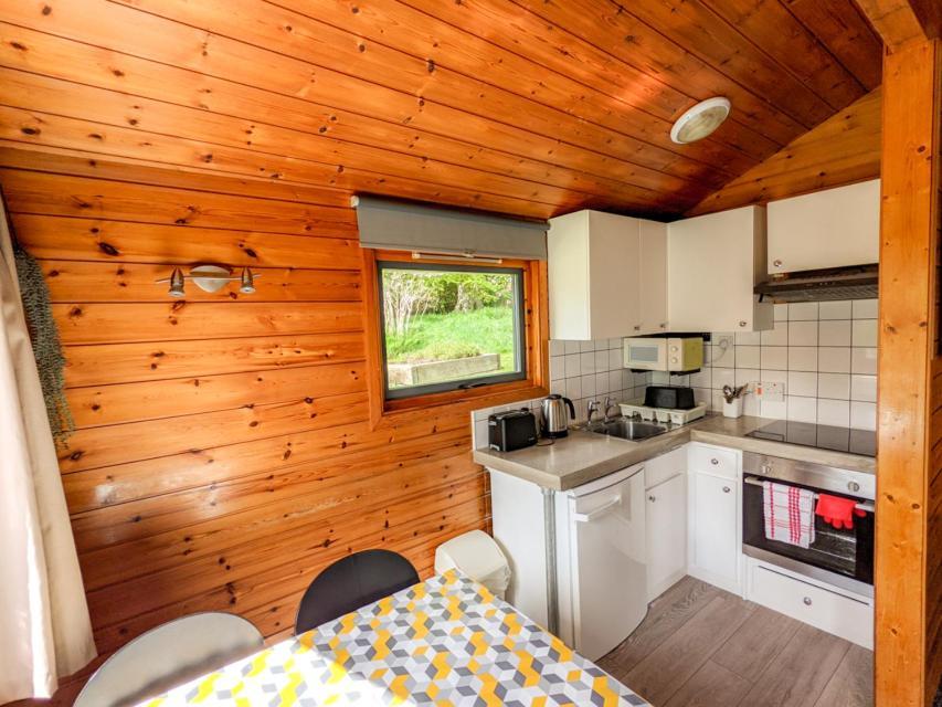 לאונססטון Avallon Lodges מראה חיצוני תמונה
