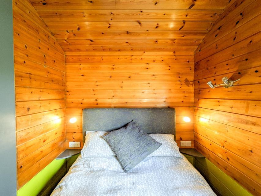לאונססטון Avallon Lodges מראה חיצוני תמונה